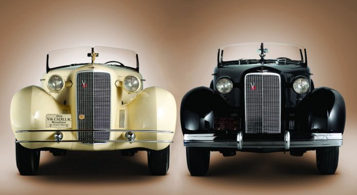 Cadillac Fleetwood V-16 Rumbleseat Roadster (1934) und Fleetwood V-16 Phaeton (1937, rechts). Foto: Auto-Medienportal.Net/Cadillac